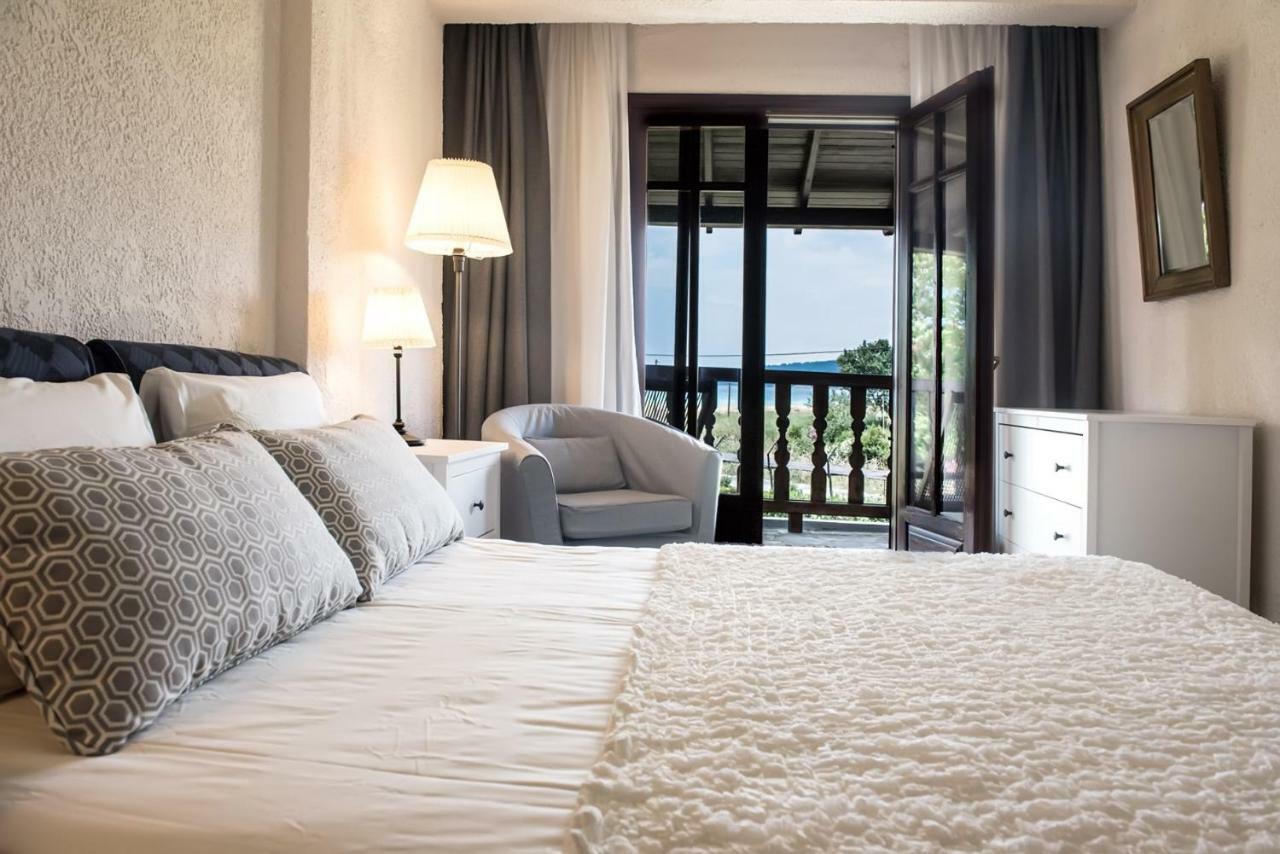 White Blossom Villa #Fourka Skála Foúrkas Dış mekan fotoğraf